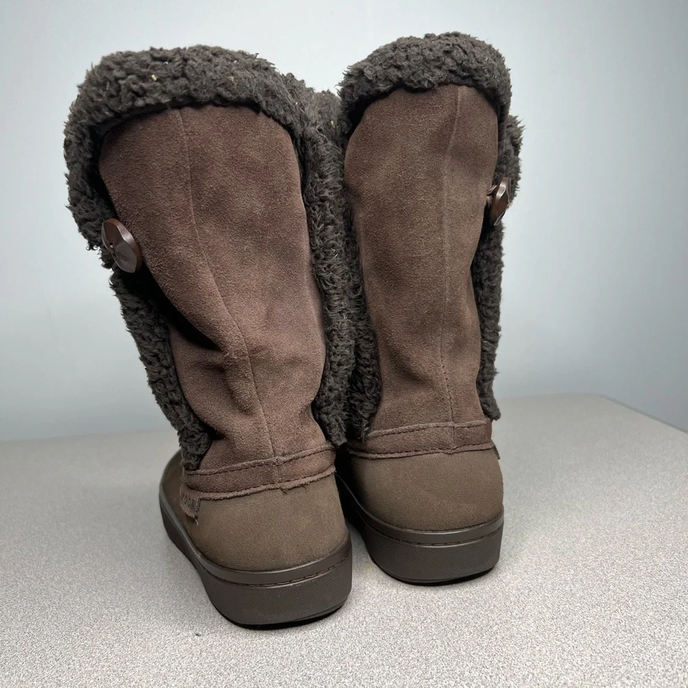 CROCS Brown Women's Shearling Lining Button Outdoor Adventure Boo Boots/Booties